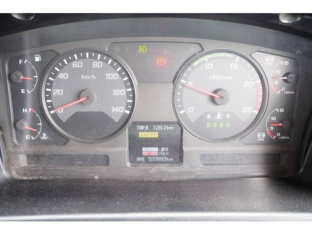 三菱ふそうスーパーグレートアルミブロック大型（10t）[写真37]