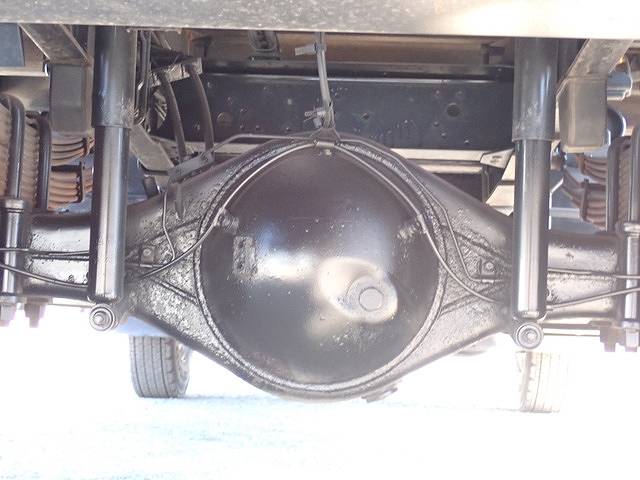 三菱ふそうキャンタークレーン6段小型（2t・3t）[写真14]