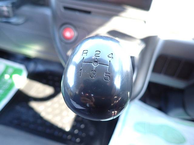 三菱ふそうキャンタークレーン6段小型（2t・3t）[写真23]