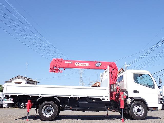 三菱ふそうキャンタークレーン6段小型（2t・3t）[写真04]