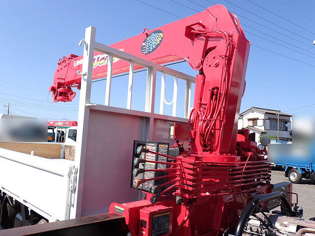 三菱ふそうキャンタークレーン6段小型（2t・3t）[写真40]