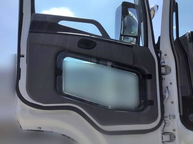 三菱ふそうスーパーグレートアルミウイング大型（10t）[写真29]