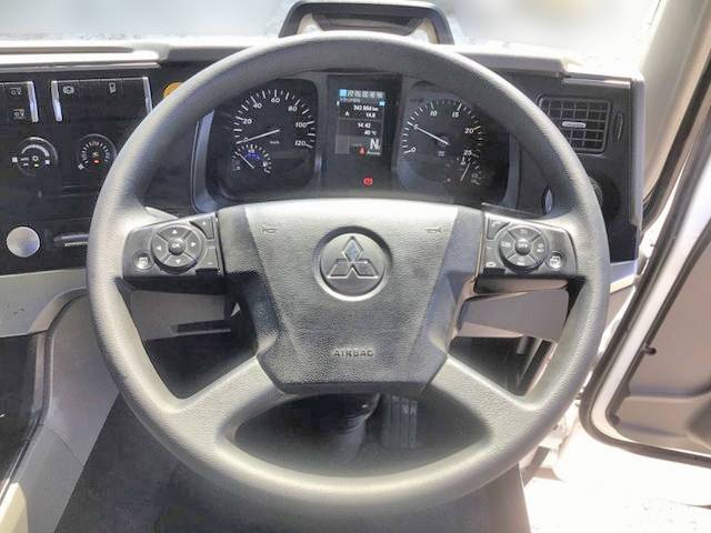 三菱ふそうスーパーグレートアルミウイング大型（10t）[写真35]