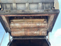 いすゞエルフパッカー車（塵芥車）小型（2t・3t）[写真11]