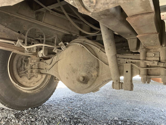 いすゞエルフパッカー車（塵芥車）小型（2t・3t）[写真20]