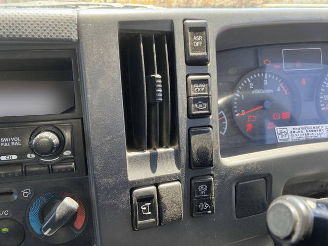 いすゞエルフパッカー車（塵芥車）小型（2t・3t）[写真34]