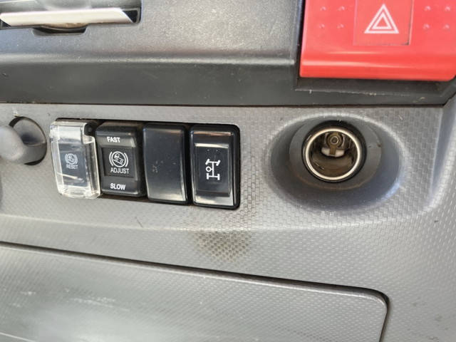 いすゞエルフパッカー車（塵芥車）小型（2t・3t）[写真36]