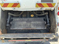 いすゞエルフパッカー車（塵芥車）小型（2t・3t）[写真07]