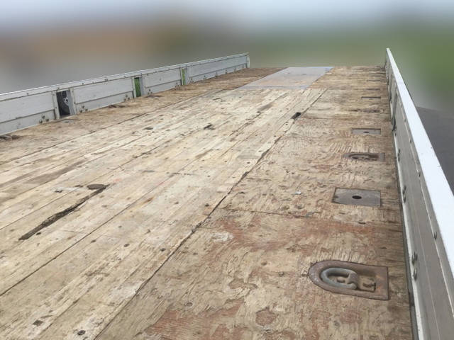 三菱ふそうスーパーグレートセルフクレーン3段大型（10t）[写真06]