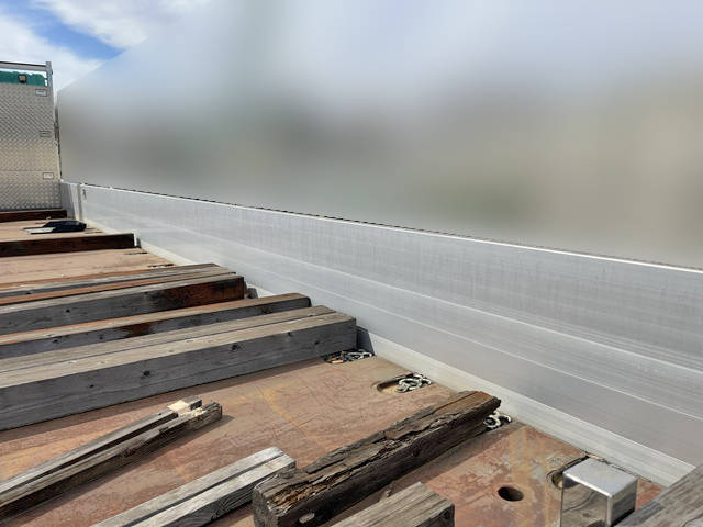 UDトラックスクオンアルミブロック大型（10t）[写真12]