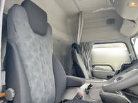 UDトラックスクオンアルミブロック大型（10t）[写真30]