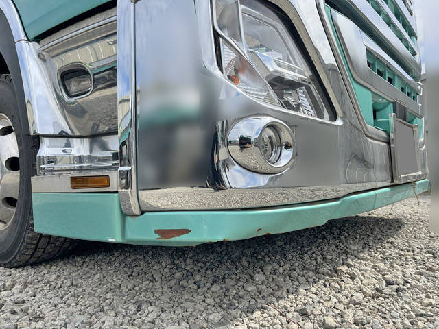 UDトラックスクオンアルミブロック大型（10t）[写真38]