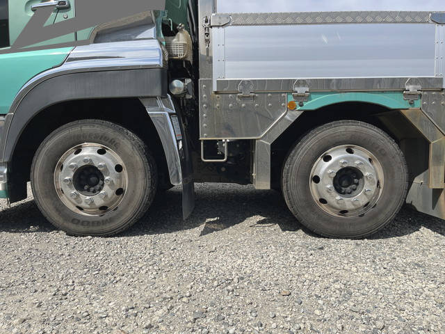 UDトラックスクオンアルミブロック大型（10t）[写真14]