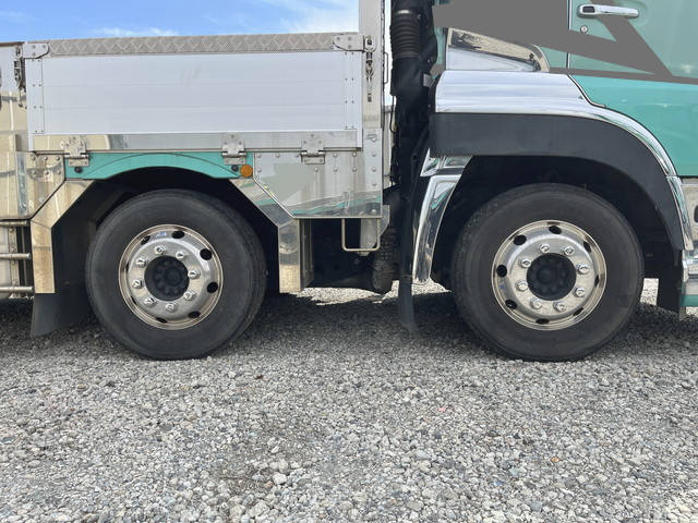 UDトラックスクオンアルミブロック大型（10t）[写真15]