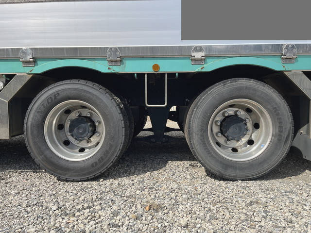 UDトラックスクオンアルミブロック大型（10t）[写真16]