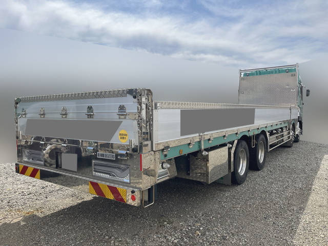 UDトラックスクオンアルミブロック大型（10t）[写真02]