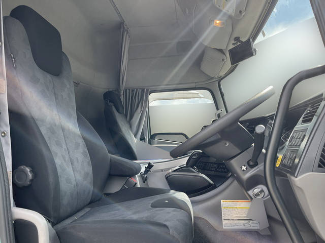 UDトラックスクオンアルミブロック大型（10t）[写真26]