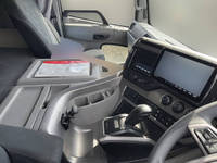 UDトラックスクオンアルミブロック大型（10t）[写真29]