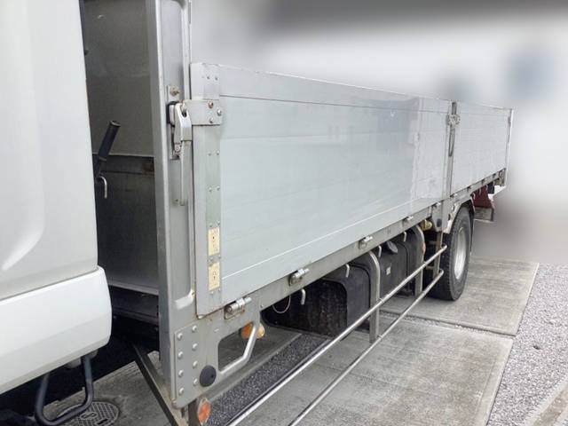 いすゞフォワードアルミブロック中型（4t）[写真10]