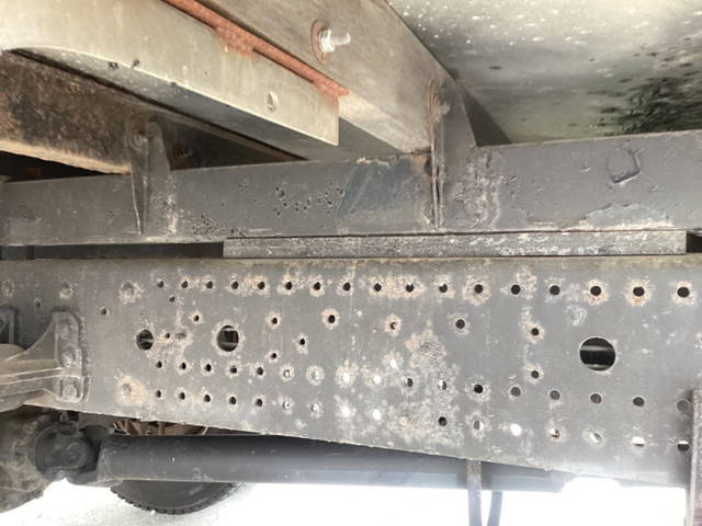 いすゞフォワードアルミブロック中型（4t）[写真16]