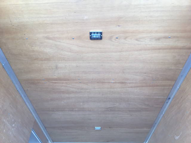 三菱ふそうキャンターガッツアルミバン小型（2t・3t）[写真14]