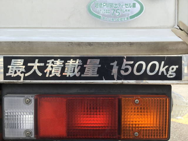 三菱ふそうキャンターガッツアルミバン小型（2t・3t）[写真17]