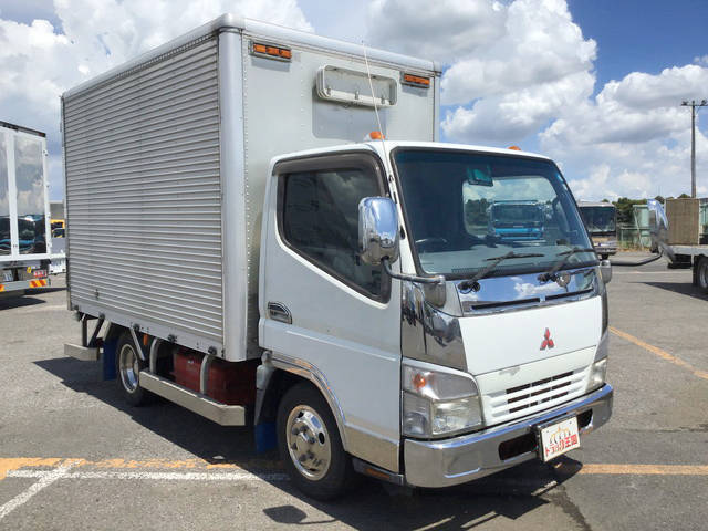 三菱ふそうキャンターガッツアルミバン小型（2t・3t）[写真03]