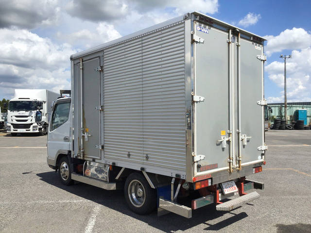 三菱ふそうキャンターガッツアルミバン小型（2t・3t）[写真04]