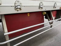 UDトラックスクオンアルミウイング大型（10t）[写真11]