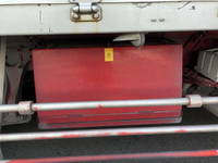 UDトラックスクオンアルミウイング大型（10t）[写真12]