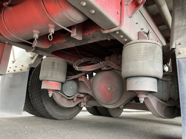 UDトラックスクオンアルミウイング大型（10t）[写真17]