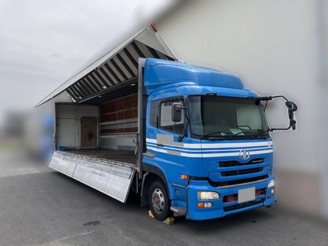 UDトラックスクオンアルミウイング大型（10t）[写真02]