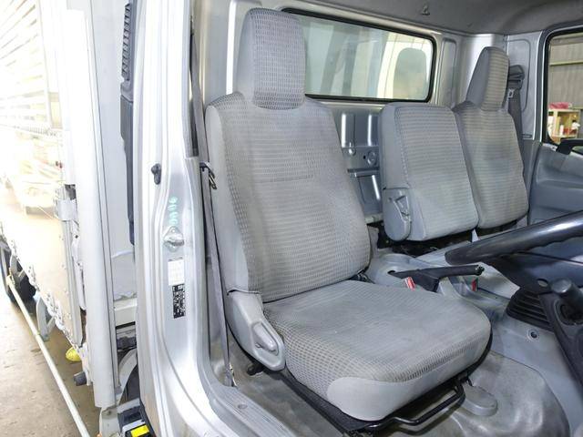 トヨタダイナアルミウイング小型（2t・3t）[写真28]