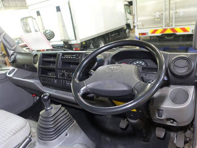 トヨタダイナアルミウイング小型（2t・3t）[写真38]