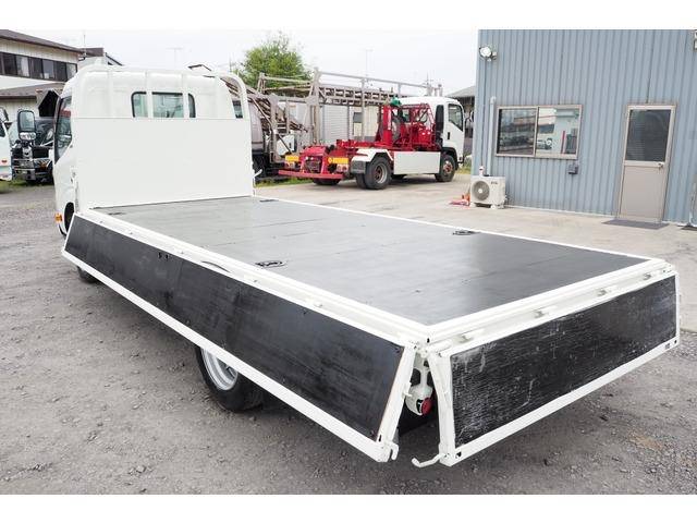 日野デュトロ平ボディ小型（2t・3t）[写真07]