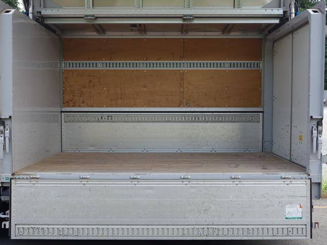 いすゞエルフアルミウイング小型（2t・3t）[写真17]