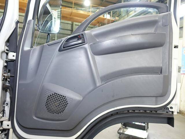 いすゞエルフアルミウイング小型（2t・3t）[写真35]