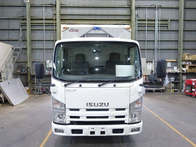 いすゞエルフアルミウイング小型（2t・3t）[写真05]