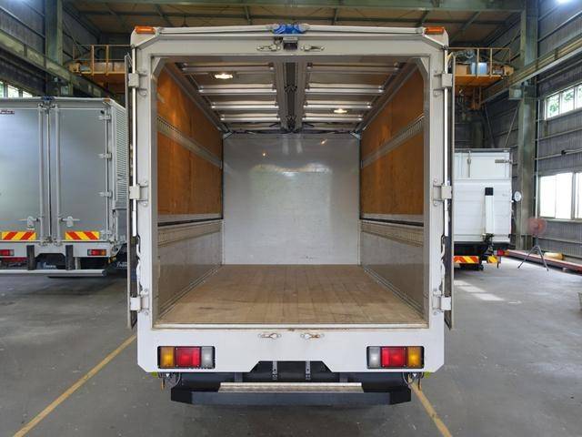 いすゞエルフアルミウイング小型（2t・3t）[写真09]