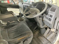 三菱ふそうファイター幌ウイング中型（4t）[写真31]