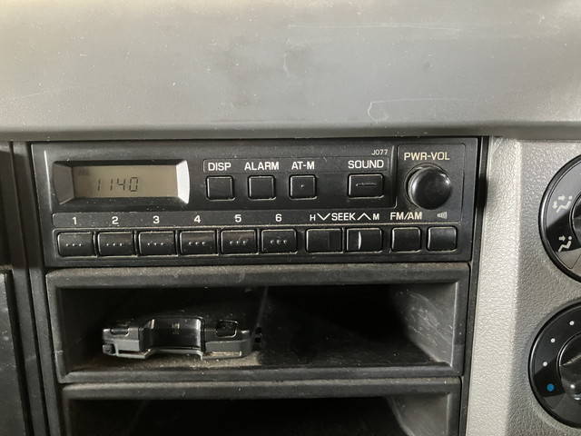 三菱ふそうファイター幌ウイング中型（4t）[写真37]