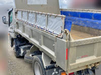 三菱キャンターダンプ小型（2t・3t）[写真08]