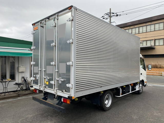 日野デュトロアルミバン小型（2t・3t）[写真04]