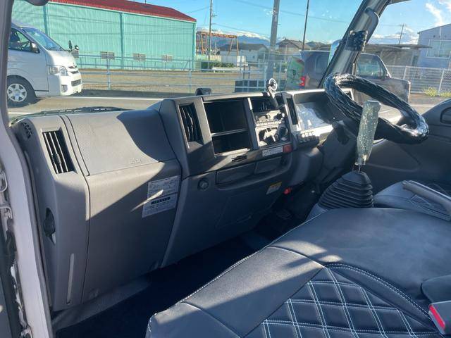 いすゞエルフダブルキャブ（Wキャブ）小型（2t・3t）[写真20]