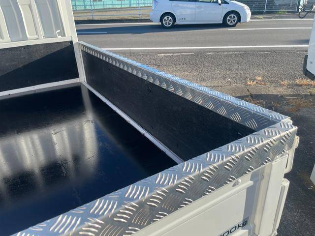 いすゞエルフダブルキャブ（Wキャブ）小型（2t・3t）[写真09]