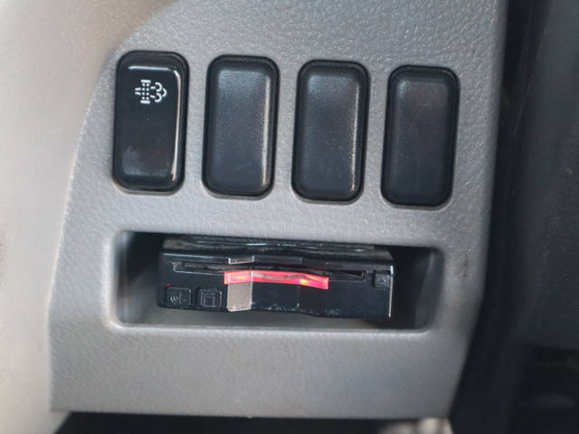 三菱ふそうキャンター平ボディ小型（2t・3t）[写真17]