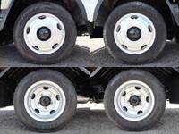 三菱ふそうキャンター平ボディ小型（2t・3t）[写真25]