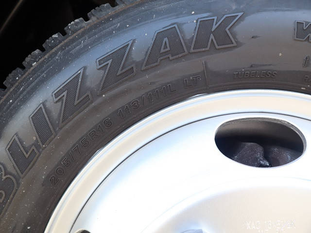 三菱ふそうキャンター平ボディ小型（2t・3t）[写真26]