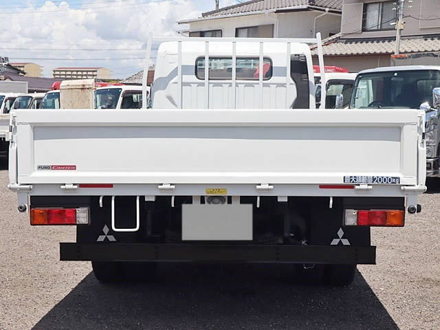 三菱ふそうキャンター平ボディ小型（2t・3t）[写真09]