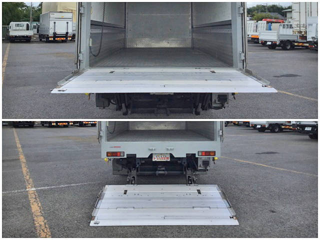 三菱ふそうキャンター冷蔵冷凍ウイング小型（2t・3t）[写真12]